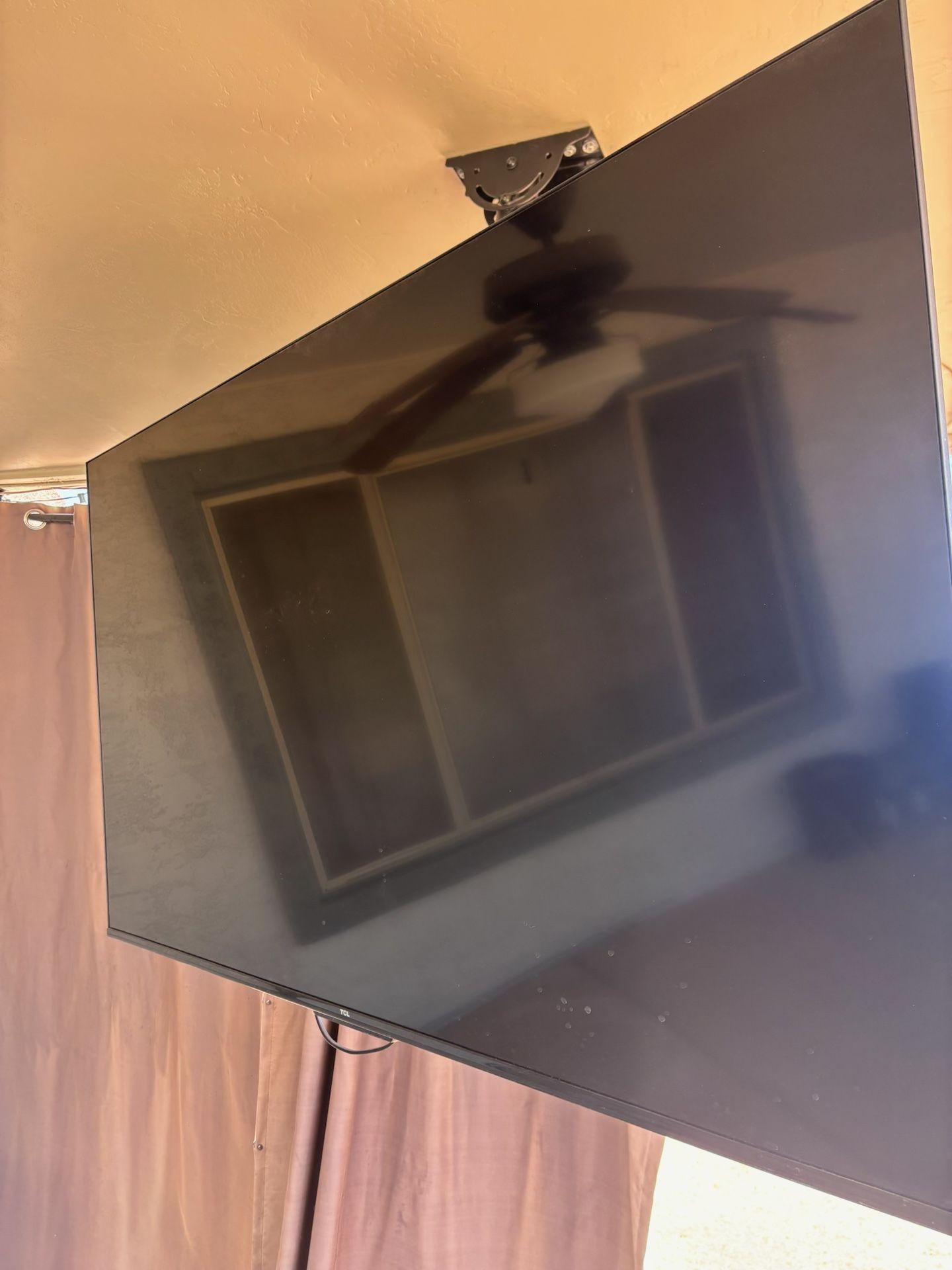 TV 55 inch Roku with adjustable patio mount