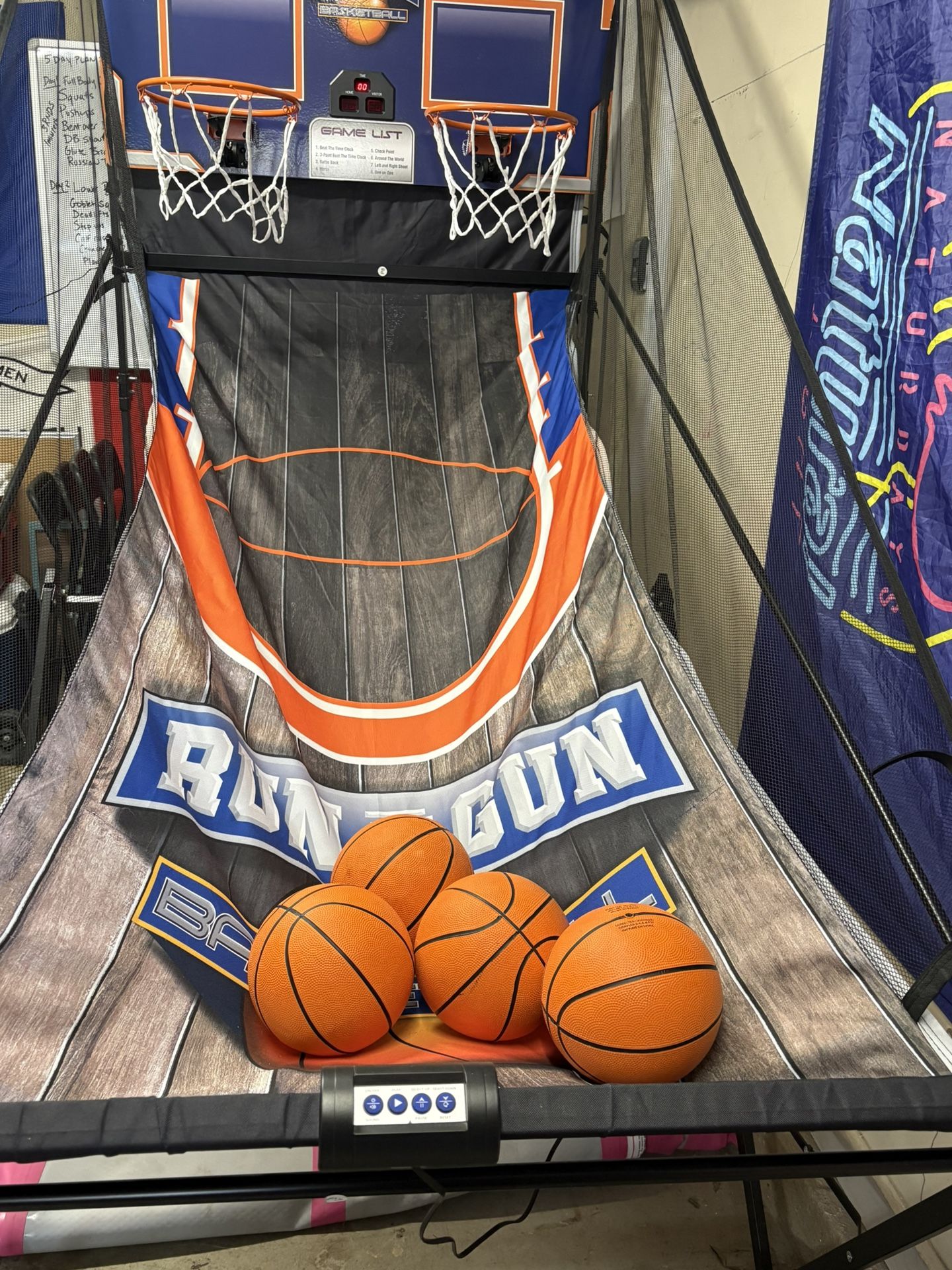 Triumph Run and Gun Basketball Arcade