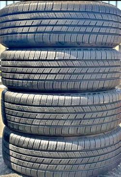 225/60/18 Michelin set de llantas usadas en buenas condiciones las 4