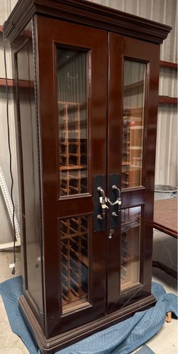 Luxury Vinotemp 136-Bottle Wood Wine Cabinet