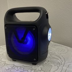 New 4” Portable Bluetooth Speaker With Lights And Flashlight
