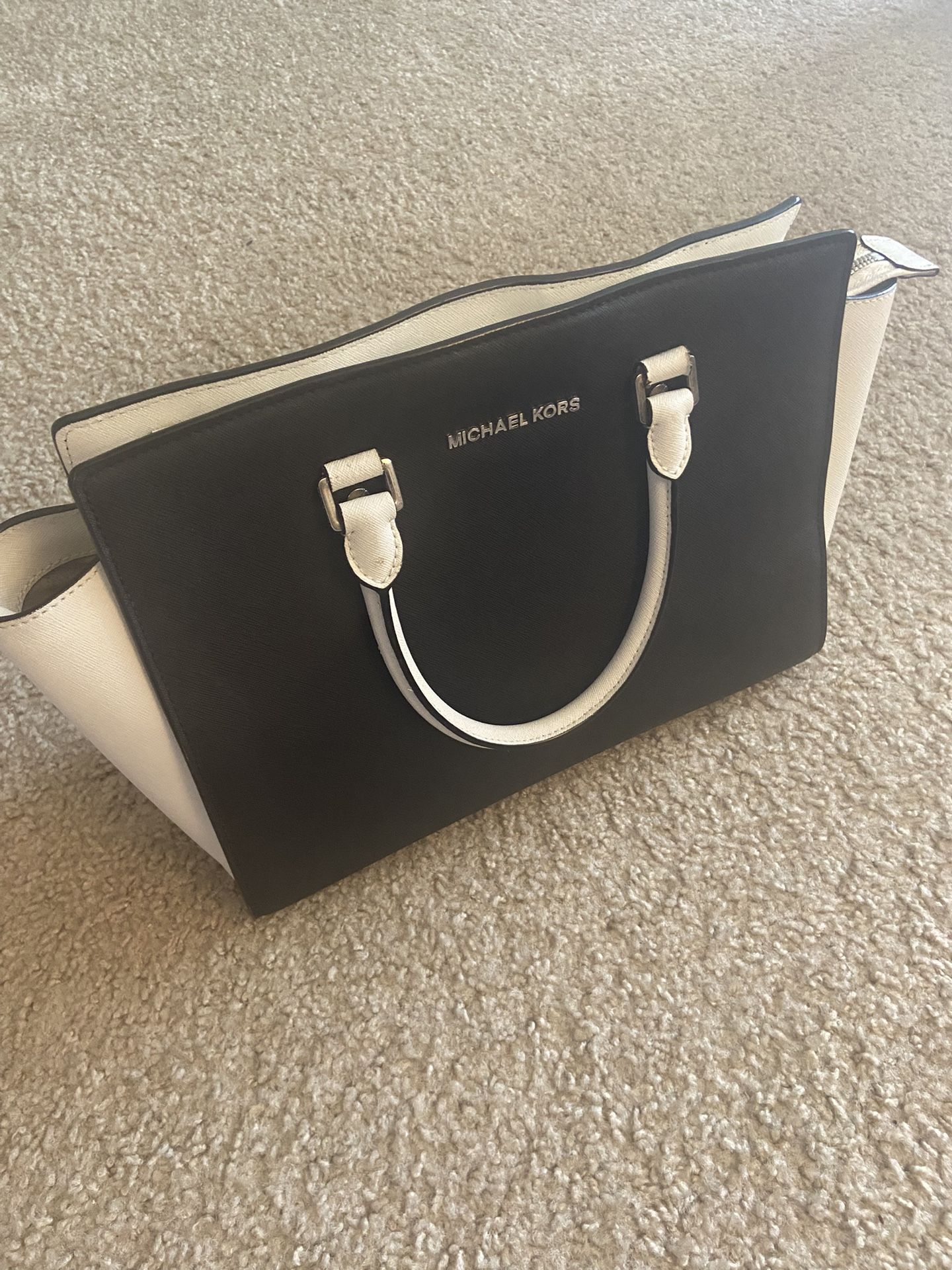 Michael Kors Handbag…