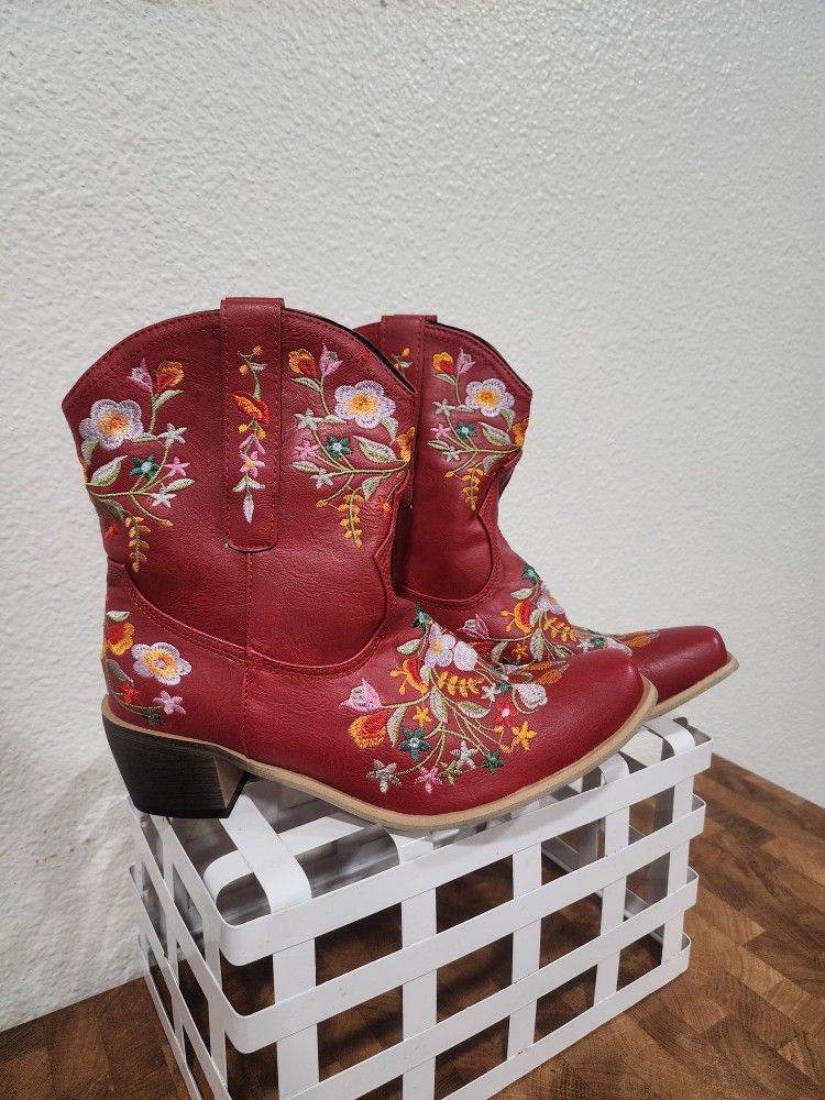Red Embroider NEW boots