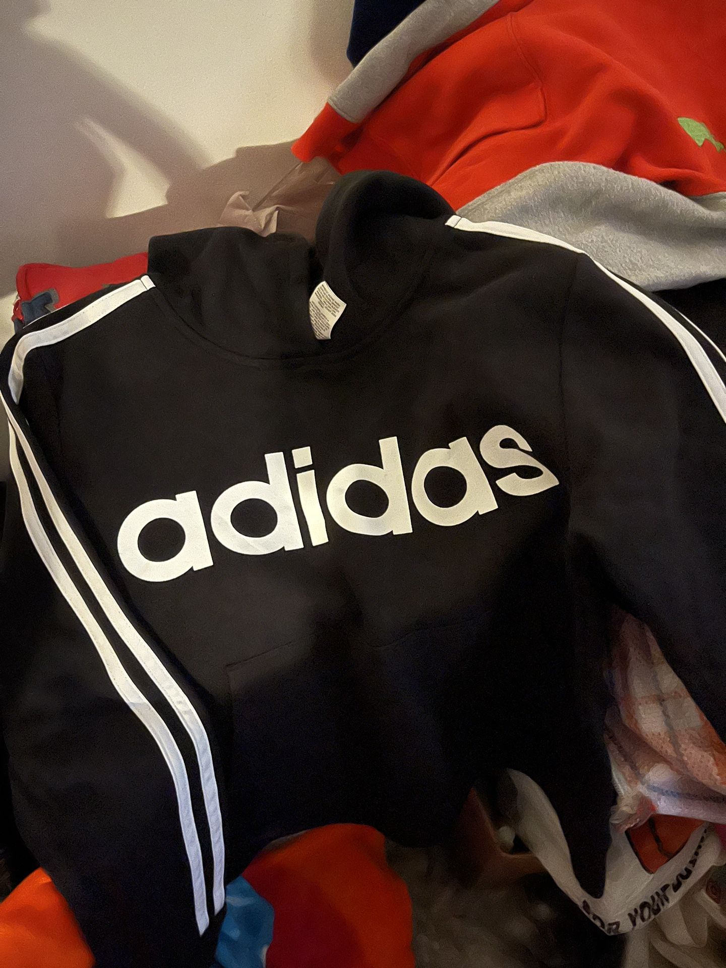 Hoodies Adidas, D.K.N.Y Nikes, ( 7/8,10/12,14,16,(2 Orange and Navy Vest size 5/6 and 7/8) some stuff are sold.. what's  size you'll looking for? 👇🏽