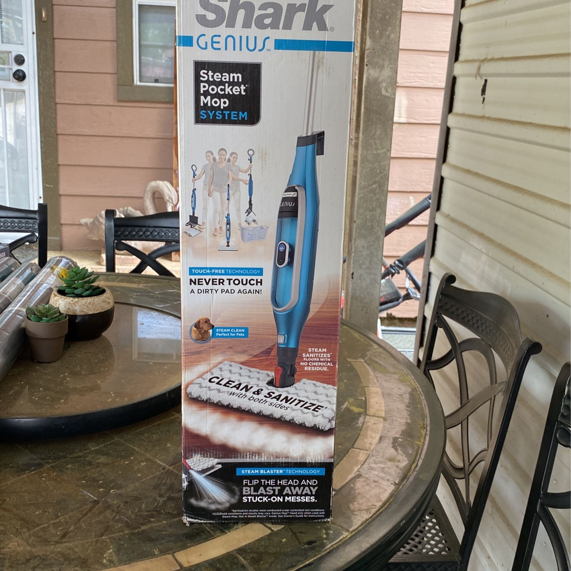 Shark Genius Steam Pocket Mop System