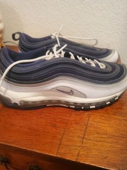 Like New Nike Air Max Tennis shoes 👟 Size 91/2