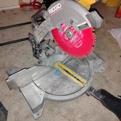 Rigid Miter Saw R4123