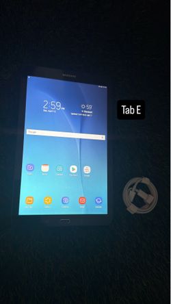 Samsung Tab E. -Like New -Big Screen