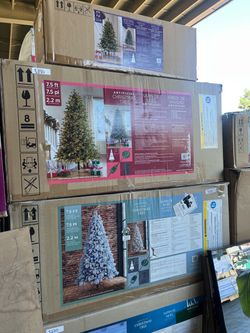 Costco Artificial Christmas Pre-Lit trees 7.5ft, 9ft