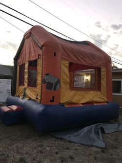 Bounce House 