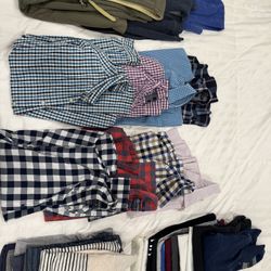 2 Full Bags of Men’s Clothes – Hoodies, Button-Ups, Polos & More – Great Deal!
