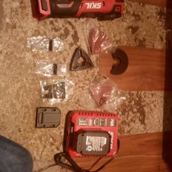 Brand New Skils Brand 12v Lithium Ion Power Multi Tool With Complete Set Of Attachments