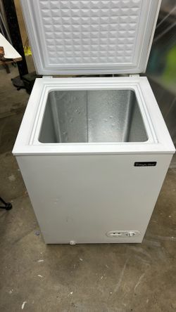 Freezer chest