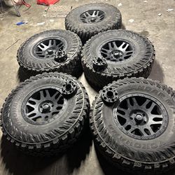 Jeep Wheels And Tired 