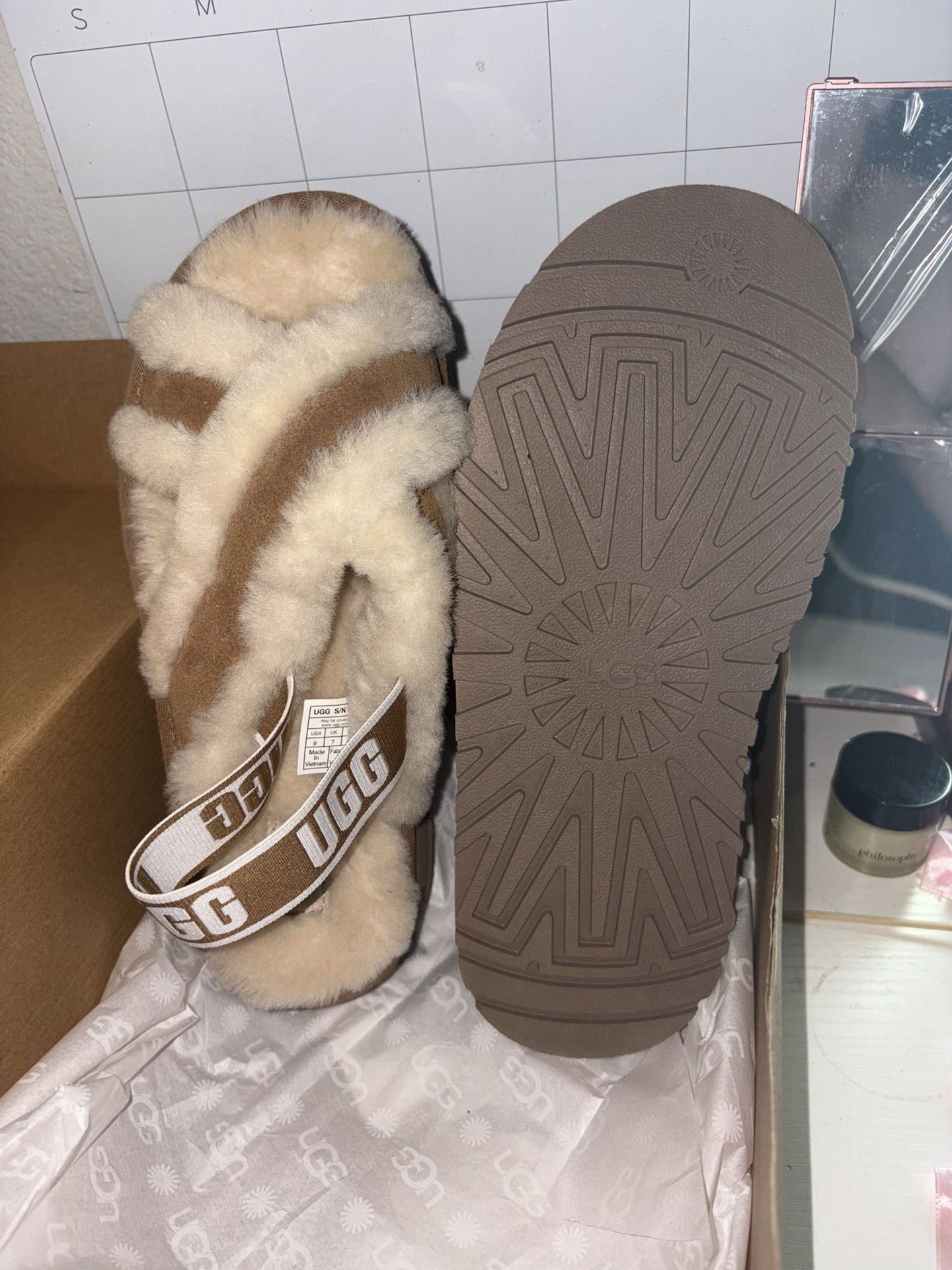 UGGS