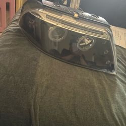 Head Lights Volkswagen Passat  01-05