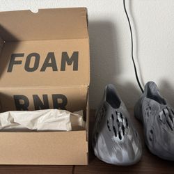 adidas Yeezy Foam Runner 'MX Granite' Size 8M