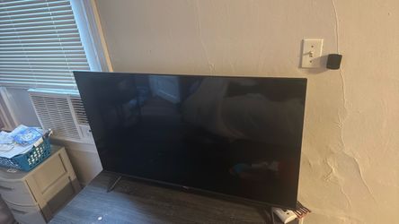 50’ Hisense Smart Tv