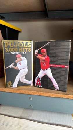 Albert Pujols 3K hits and 600 HR Bubbleheads
