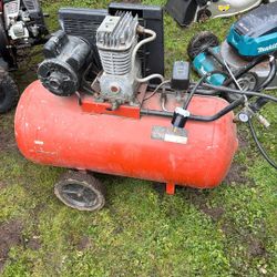 Craftsman 5HP Compressor, 33 Gal, 220v