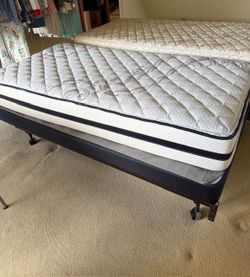 Firm Twin Mattress & Low Profile Box Spring Set 75” x 38” Clean