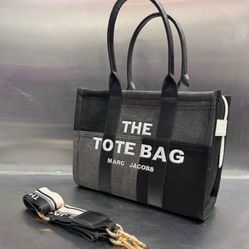 Tote Bag . Local Pickup And Delivery Available. Make A Reasonable Best Offer 