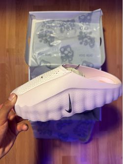 Nike Women’s Mind Pearl Pink Size 9
