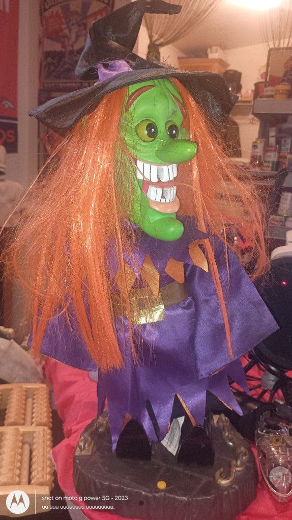 Singing Witch Halloween Novility 
