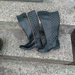 Size 6½ Black Boots