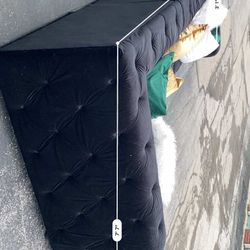 Sectional Couch /Delivery Avail 