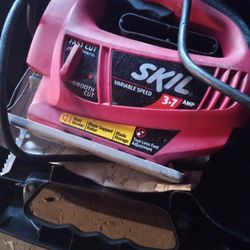 Electric Skil Saw 3.7