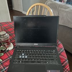 MSI Cyborg 14 I7 4060