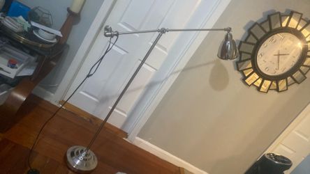 Lamp pedestal silver