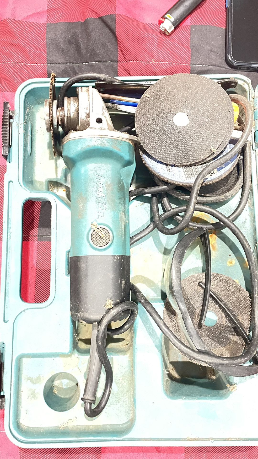 Grind Like a Pro – Makita Power + Precision