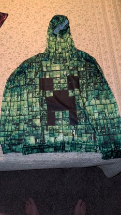 Minecraft hoodie, shirt, beanie and glasses. NEW