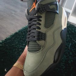 Air Jordan 4 Undefeated 