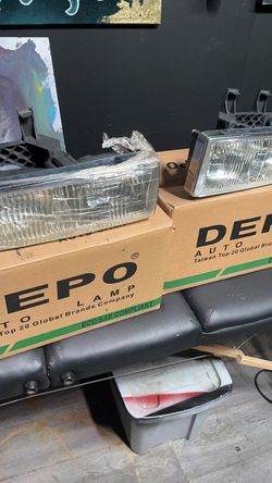 2001 Chevrolet s10 truck lights brand new