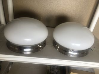 Light fixtures