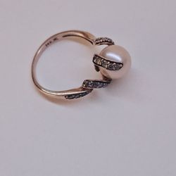 Lightly Used - Pearl Ring