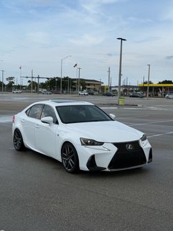 2017 Lexus IS