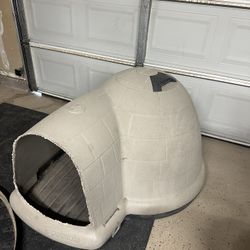 Dog Igloo 