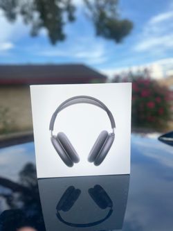 APPLE - AIRPODS MAX - (USB-C) - MIDNIGHT - BRAND NEW