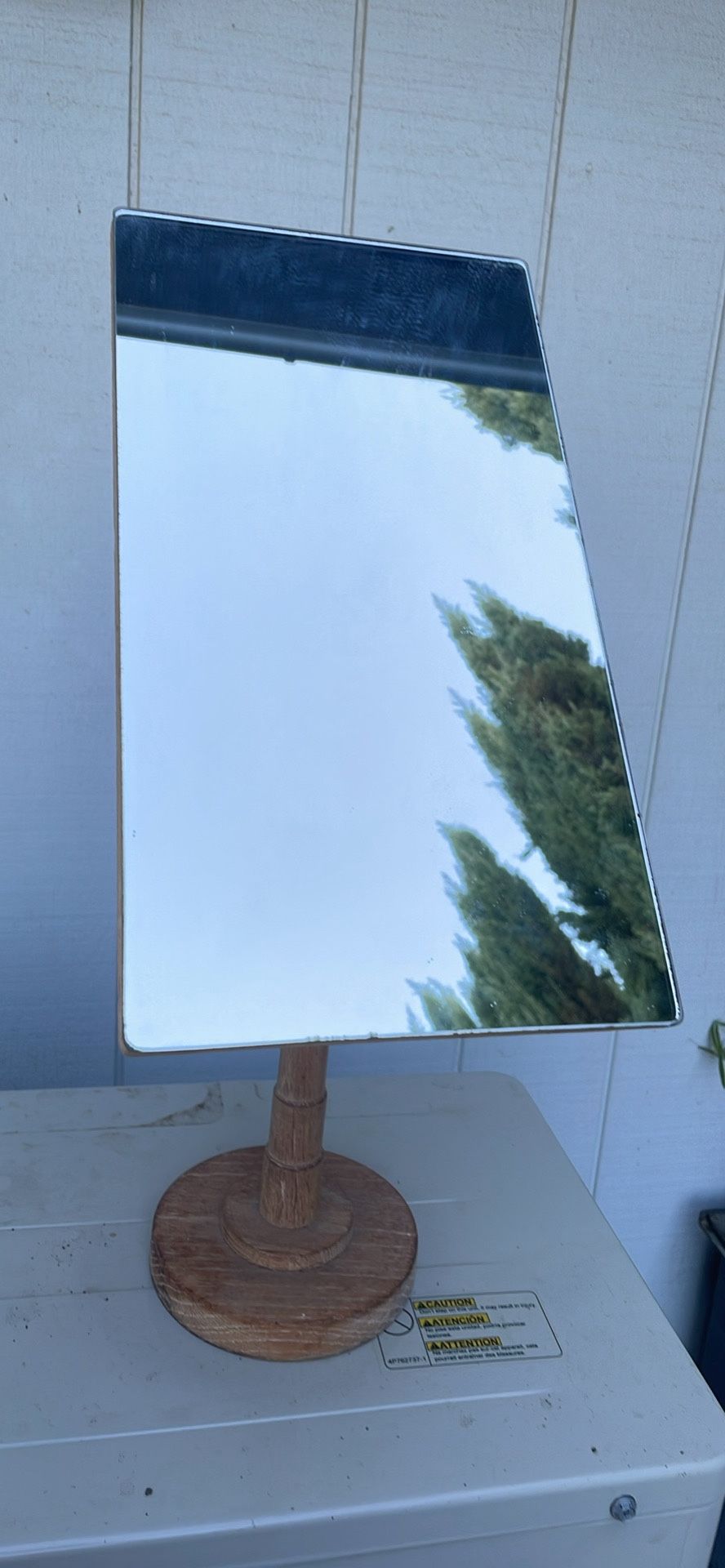 Tabletop Makeup Mirror 8”x16”