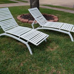 Set of 2 Outdoor Patio Chaise Lounge Chairs – Adjustable Pool Chairs