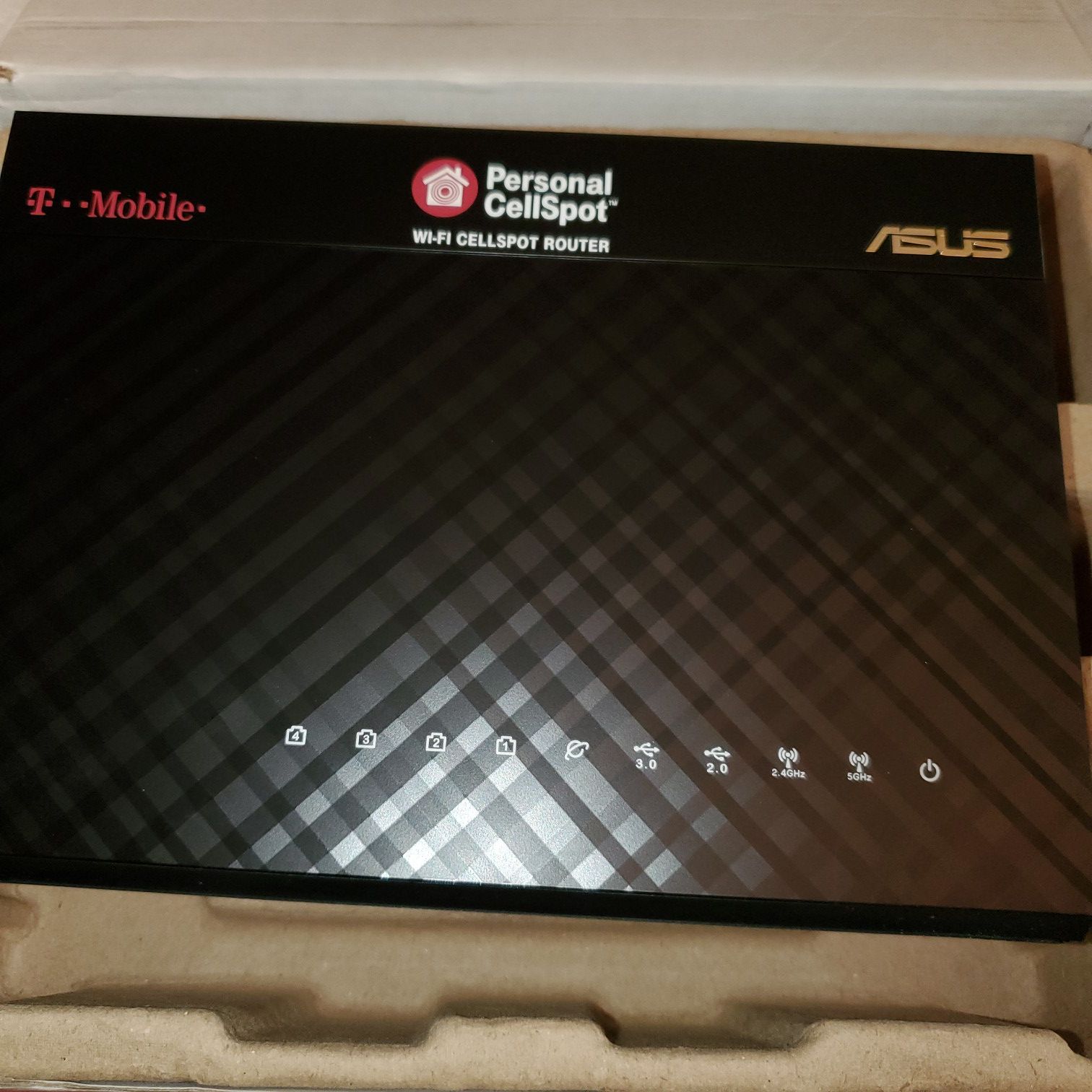 Asus. Tm-AC1900 WIRELESD ROUTER