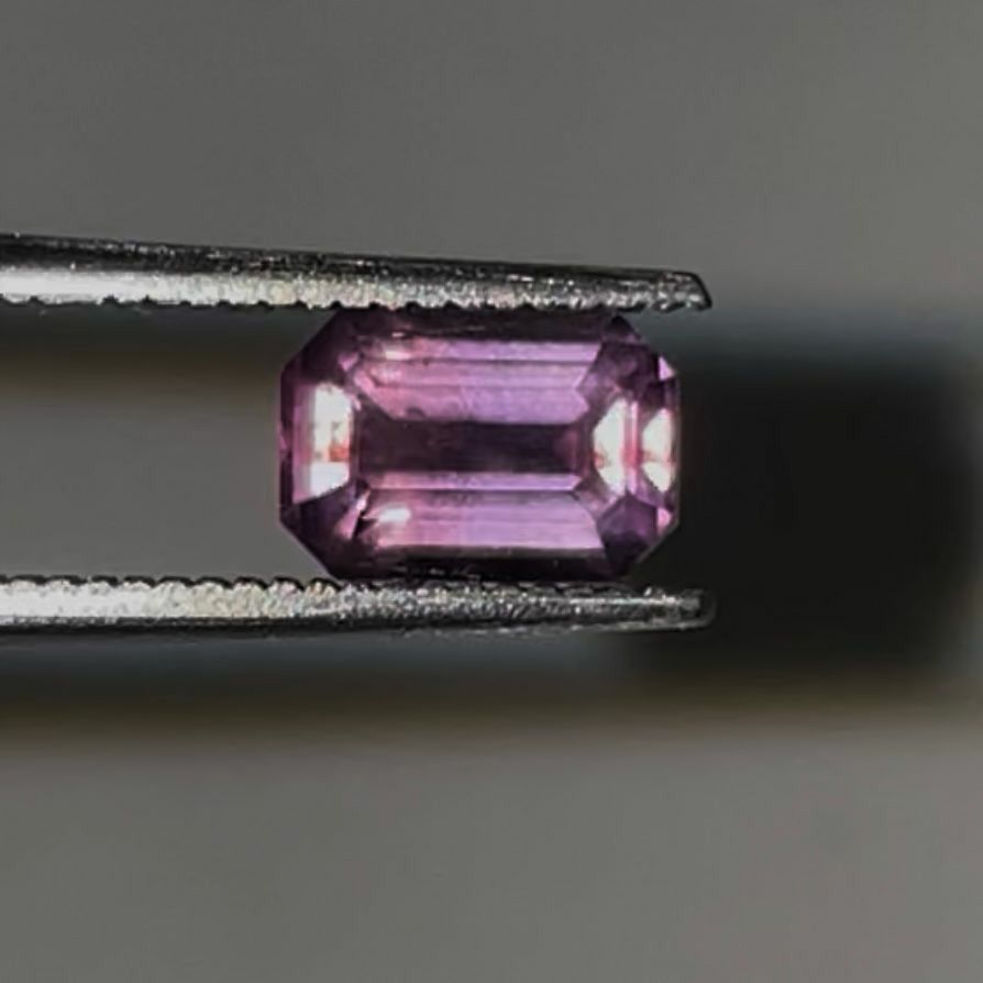 1.05Ct Natural Unheated Sri Lankan Pink Sapphire