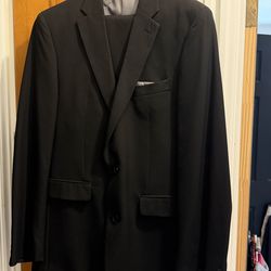 Black 2 piece men’s suit