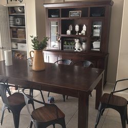 Hutch and Dinning set (can be sold separately)