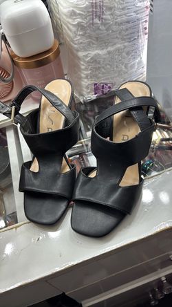 Black Strappy Block Heel Sandals size 6