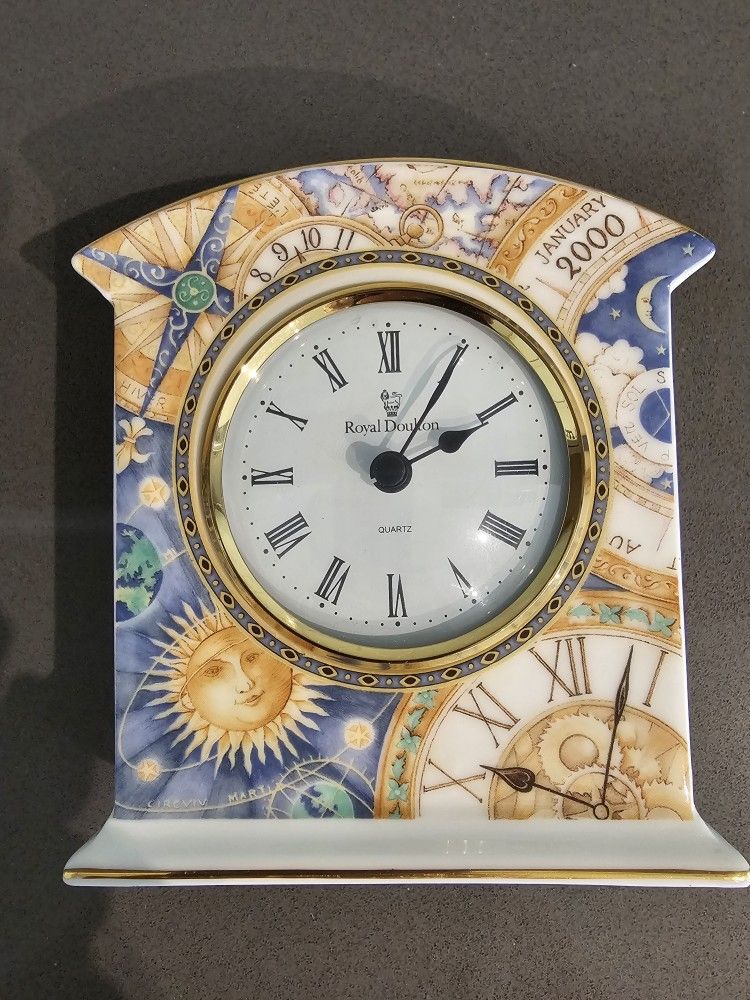 British Made Royal Doulton Millennium H5263 Bone China Table Clock, Runs Very Well 4.75" H